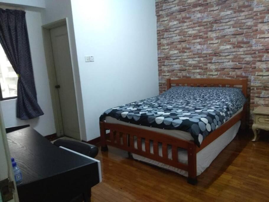 3Rooms 10Pax Mc 5 Star Hotel Sofa&Bed Mrt Mcd Axiata Сери-Кембанган Экстерьер фото